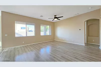 13586 W Monte Vista Road, Goodyear, AZ 85395 - Photo 15