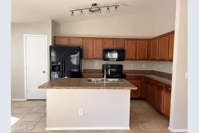 9847 W Lone Cactus Drive, Peoria, AZ 85382 - Photo 11