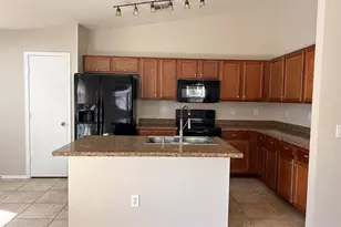 9847 W Lone Cactus Dr, Peoria, AZ 85382 - Photo 11