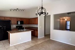 9847 W Lone Cactus Dr, Peoria, AZ 85382 - Photo 5
