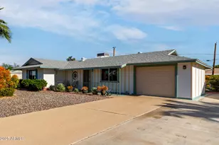 11247 N 109th Ave, Sun City, AZ 85351 - Photo 3