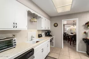 11247 N 109th Ave, Sun City, AZ 85351 - Photo 15