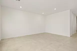 4127 W Erik Ln, San Tan Valley, AZ 85144 - Photo 15