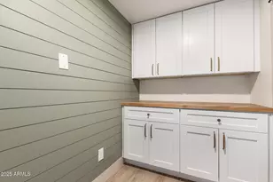 385 E Clarendon Ave, Phoenix, AZ 85012 - Photo 25