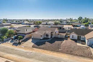 8735 W Pineveta Dr W, Arizona City, AZ 85123 - Photo 7