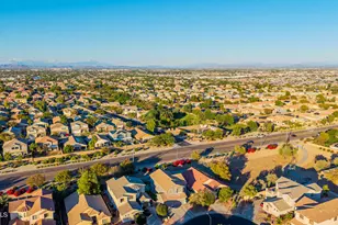 14968 W Shaw Butte Dr, Surprise, AZ 85379 - Photo 41