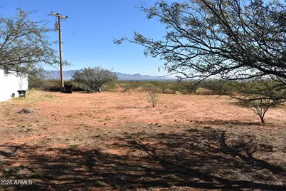 8680 E Mustang Trail, Hereford, AZ 85615 - Photo 9