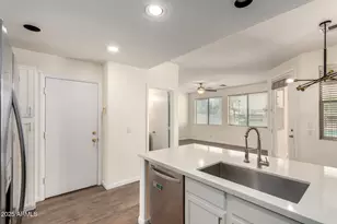 1886 E Don Carlos Ave, Tempe, AZ 85281 - Photo 5