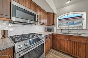 4719 E Adobe Dr, Phoenix, AZ 85050 - Photo 9