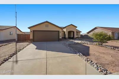 10135 W Arvada Drive, Arizona City, AZ 85123 - Photo 1