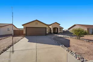 10135 W Arvada Dr, Arizona City, AZ 85123 - Photo 1
