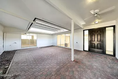 10922 W El Capitan Circle, Sun City, AZ 85351 - Photo 5