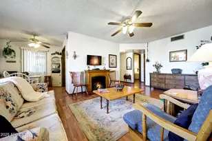 13611 N 98th Ave, Sun City, AZ 85351 - Photo 9