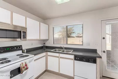 15882 W Madison Street, Goodyear, AZ 85338 - Photo 11