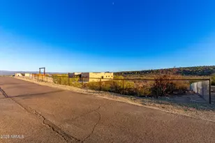 4445 Black Mountain Rd, Wickenburg, AZ 85390 - Photo 5