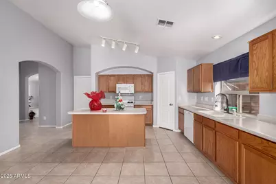 42631 W Venture Road W, Maricopa, AZ 85138 - Photo 7
