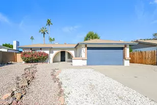 7426 W Jenan Dr, Peoria, AZ 85345 - Photo 1