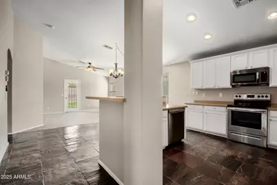 702 W Jersey Way, San Tan Valley, AZ 85143 - Photo 11