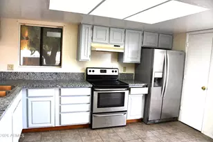 2437 E Tracy Ln, Phoenix, AZ 85032 - Photo 7