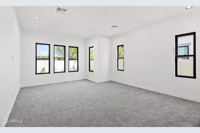 1538 W Wagon Wheel Drive, Phoenix, AZ 85021 - Photo 11