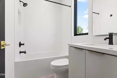 1538 W Wagon Wheel Drive, Phoenix, AZ 85021 - Photo 21