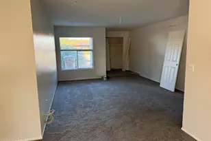 9642 N 37th Ave, Phoenix, AZ 85051 - Photo 3