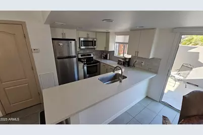 239 E Betty Elyse Lane, Phoenix, AZ 85022 - Photo 1