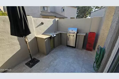 239 E Betty Elyse Lane, Phoenix, AZ 85022 - Photo 7