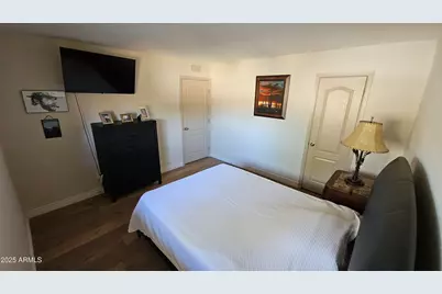 239 E Betty Elyse Lane, Phoenix, AZ 85022 - Photo 19