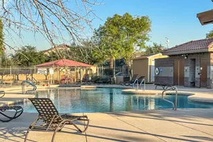 1426 N 81st Dr, Phoenix, AZ 85043 - Photo 11