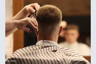 0000 W Xxxxxxxx Avenue, Phoenix, AZ 85018 - Photo 1