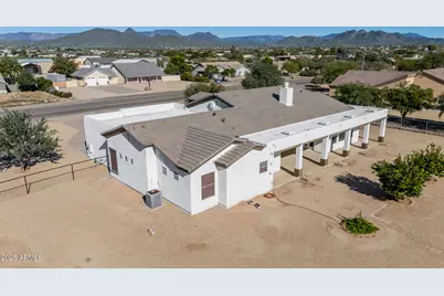 711 E Cloud Road, Phoenix, AZ 85086 - Photo 47