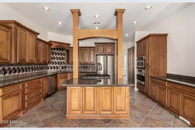 711 E Cloud Road, Phoenix, AZ 85086 - Photo 17