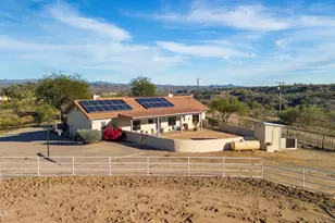 18330 W Moonlight Mesa Rd, Wickenburg, AZ 85390 - Photo 9