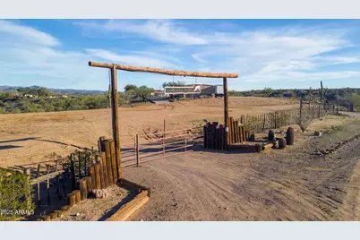 18330 W Moonlight Mesa Road, Wickenburg, AZ 85390 - Photo 7