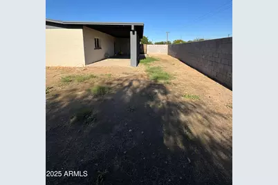 7701 W Crittenden Lane, Phoenix, AZ 85033 - Photo 19