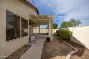 10622 W Mohawk Ln, Peoria, AZ 85382 - Photo 21