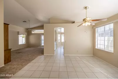 10622 W Mohawk Lane, Peoria, AZ 85382 - Photo 9