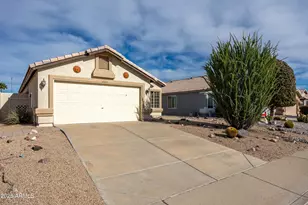 10622 W Mohawk Ln, Peoria, AZ 85382 - Photo 1