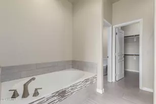 19475 N Grayhawk Dr, Scottsdale, AZ 85255 - Photo 25