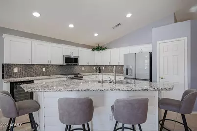 17443 W Wandering Creek Road, Goodyear, AZ 85338 - Photo 7