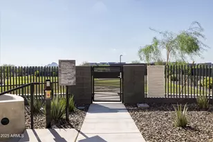 2121 W Sonoran Desert Dr, Phoenix, AZ 85085 - Photo 35