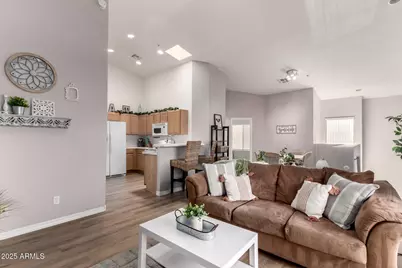 1406 W Emerald Avenue #102, Mesa, AZ 85202 - Photo 1