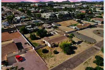 16436 N 40th Place, Phoenix, AZ 85032 - Photo 1