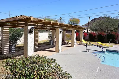 8819 N 12th Place, Phoenix, AZ 85020 - Photo 11