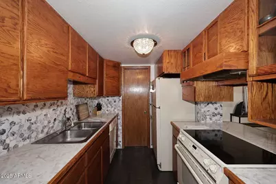 8819 N 12th Place, Phoenix, AZ 85020 - Photo 5