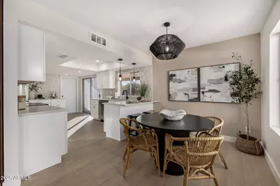 5526 N 77th Way, Scottsdale, AZ 85250 - Photo 9