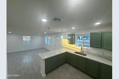 509 E Centre Avenue, Buckeye, AZ 85326 - Photo 3