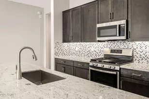 1970 W Desert Hollow Dr, Phoenix, AZ 85085 - Photo 11