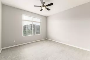 1970 W Desert Hollow Dr, Phoenix, AZ 85085 - Photo 25